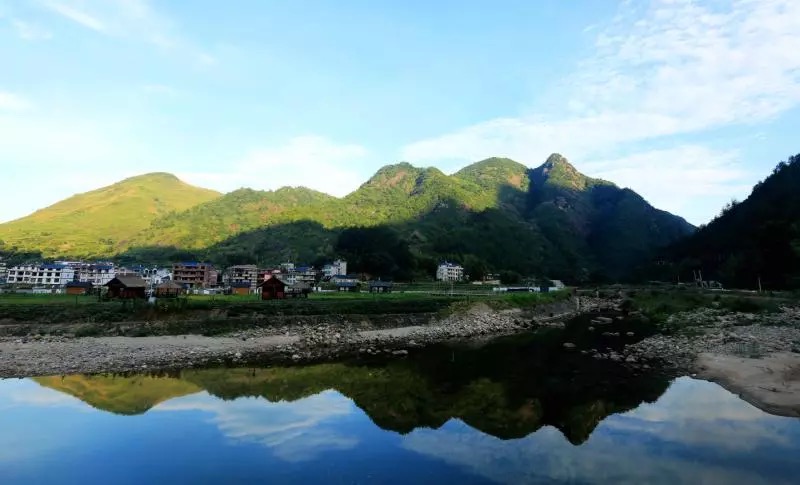 三清山柴门村（秀美）