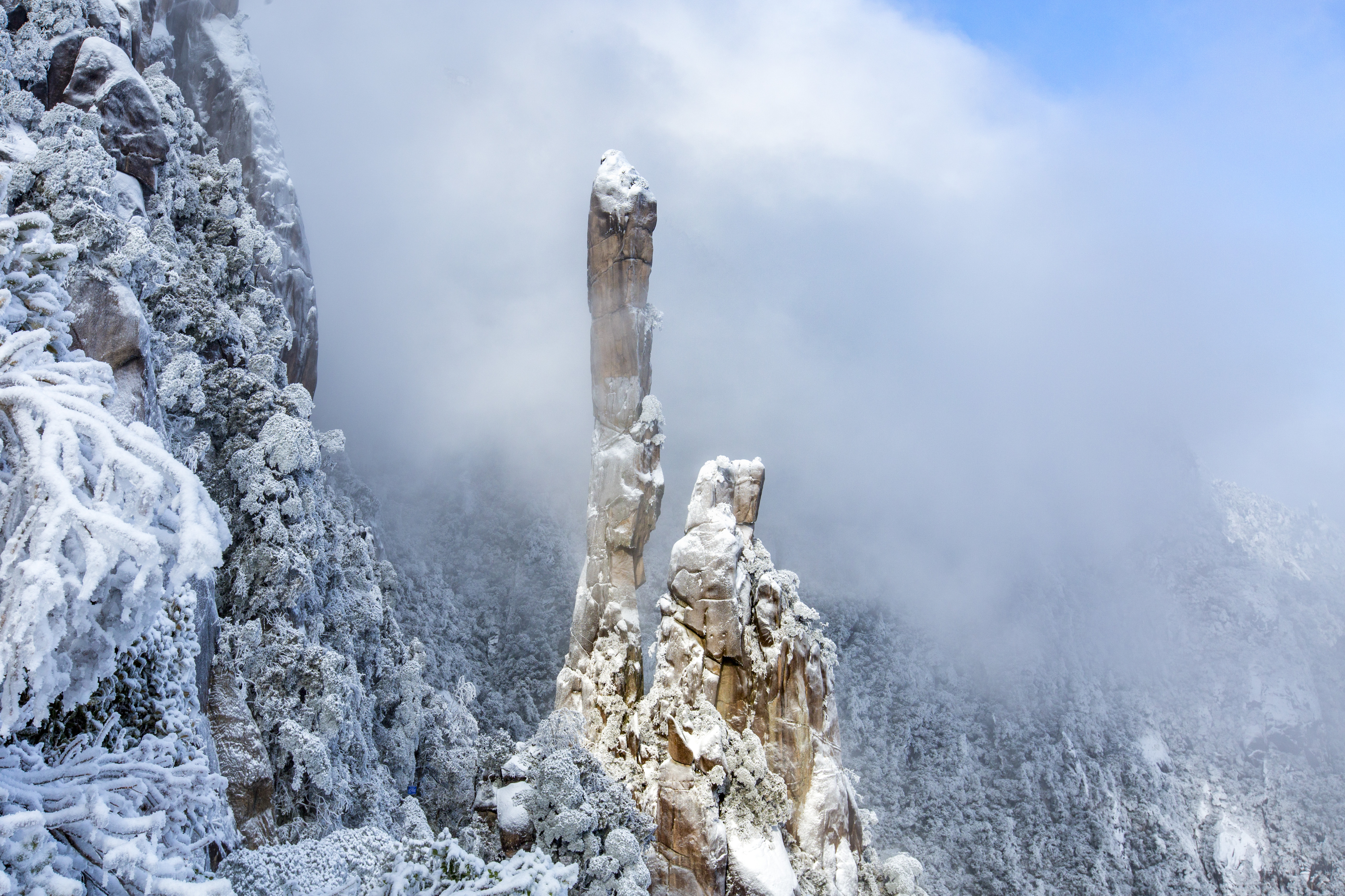 巨蟒雪景