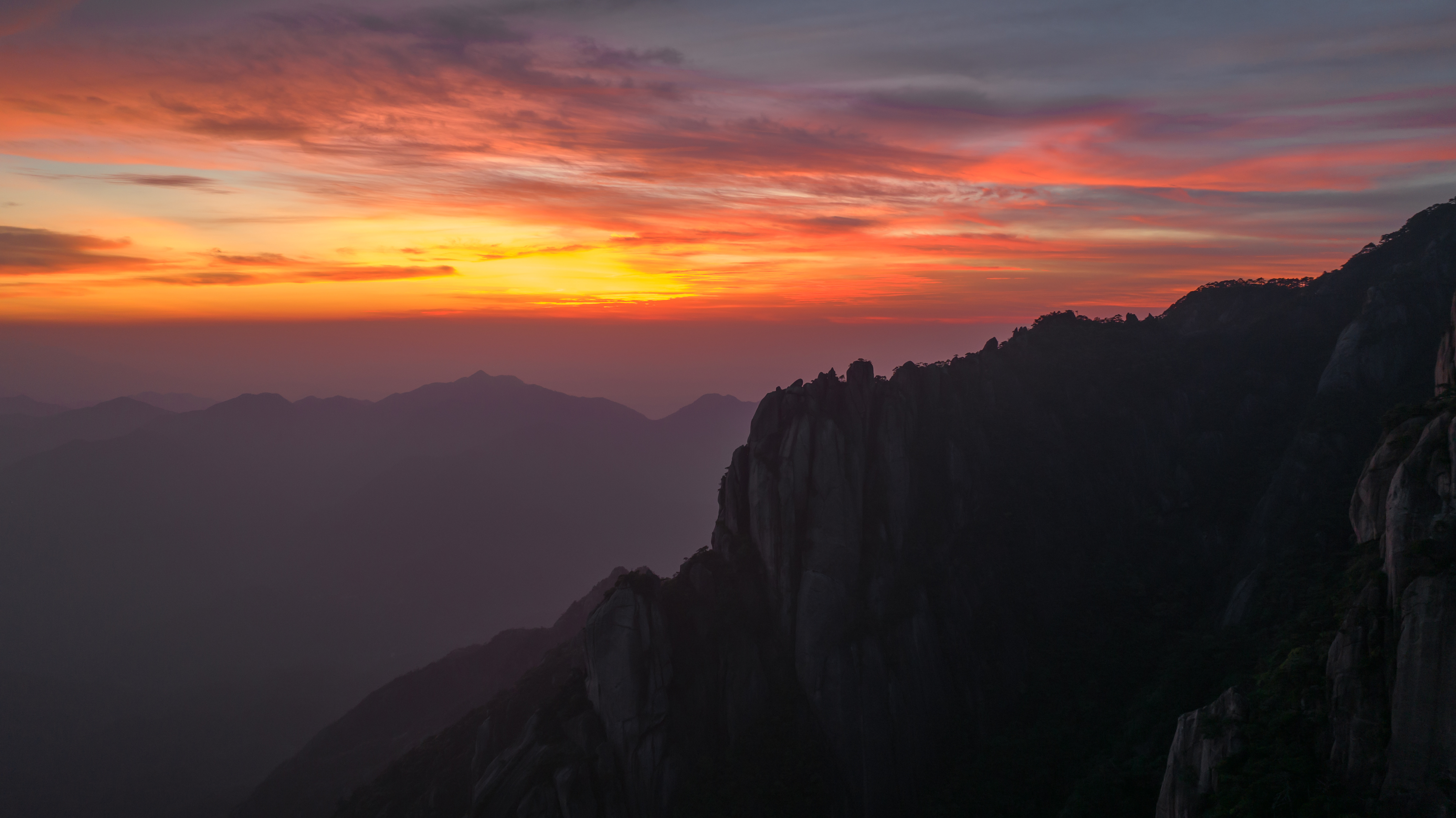 三清山晚霞