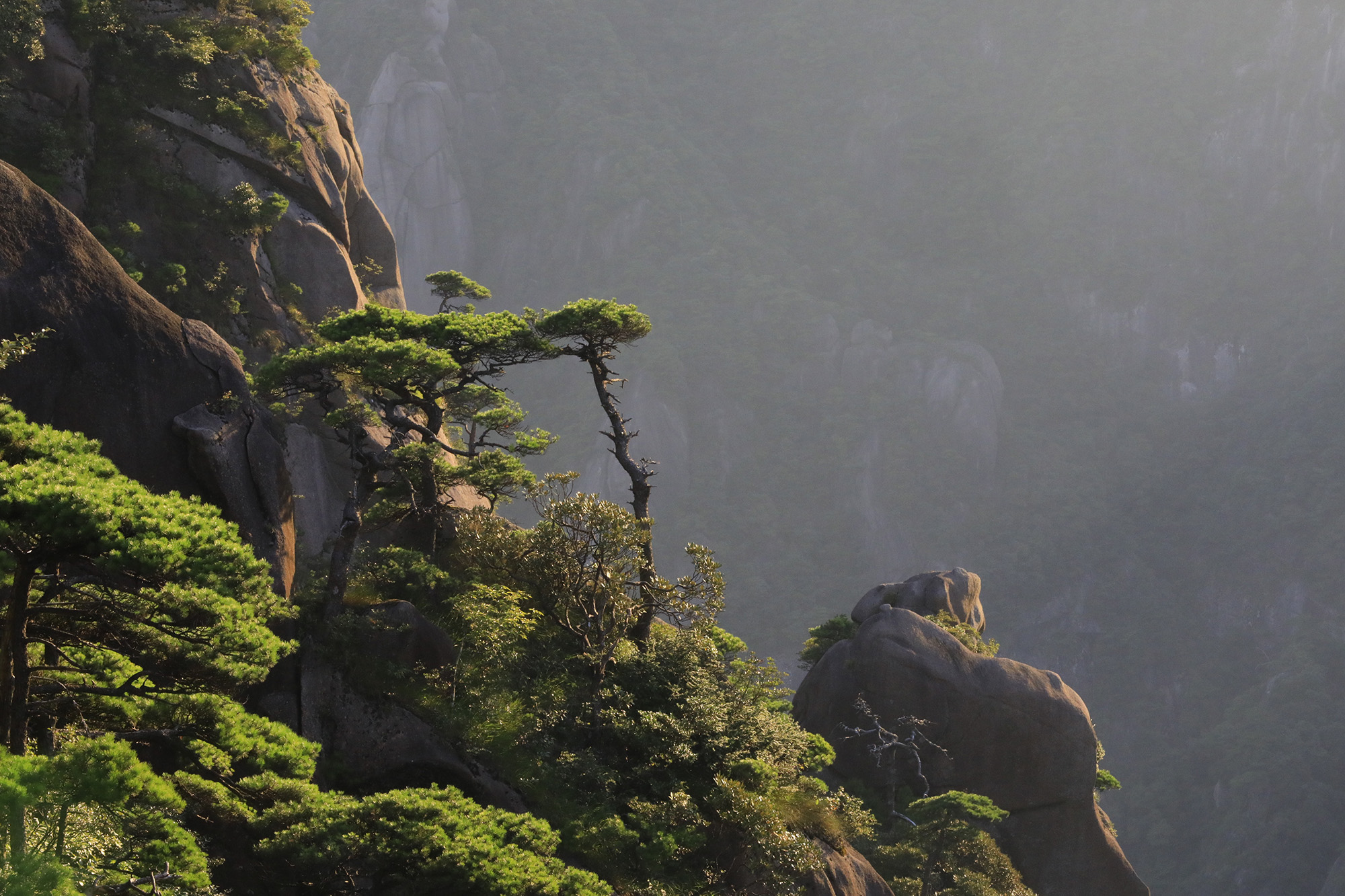 松石三清山