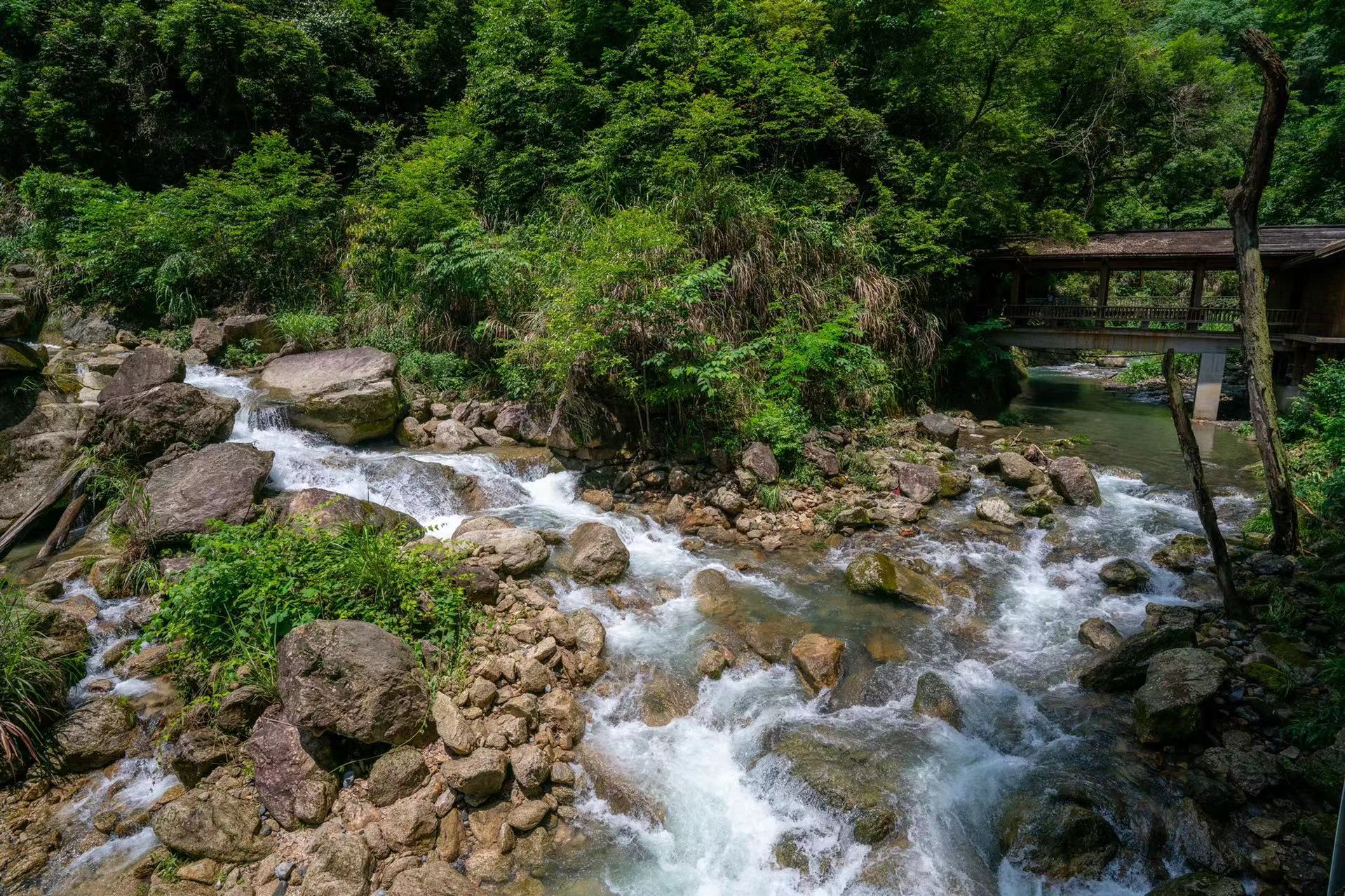 玉帘瀑布景区