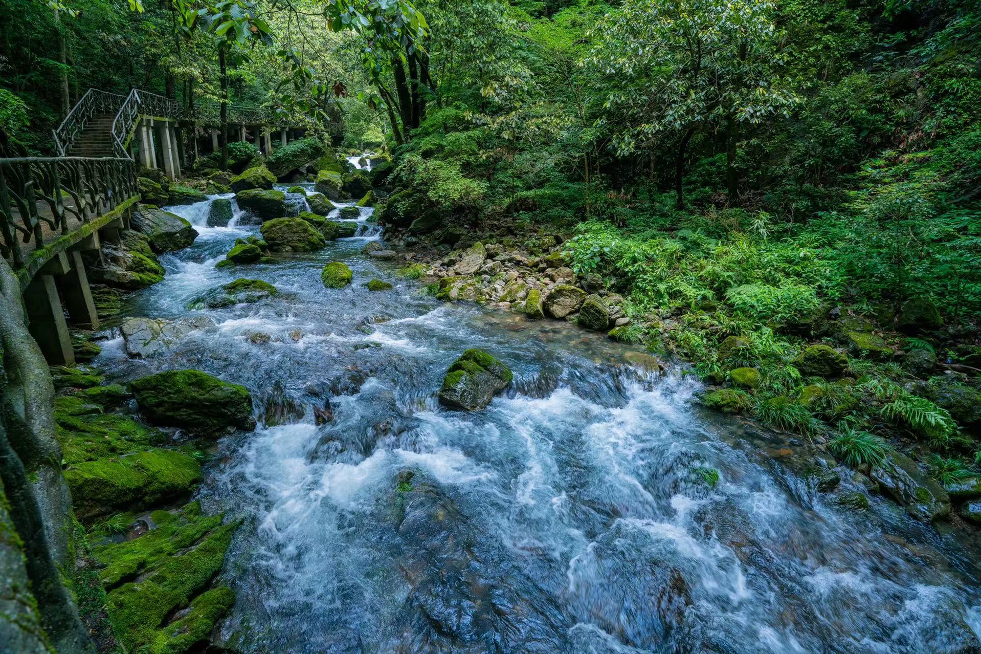 玉帘瀑布景区